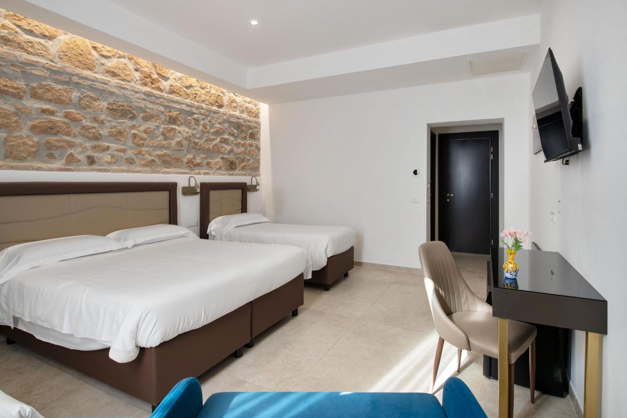 Joyful 148 Luxury Guest House Powered By Joyful Termini Boutique Guest House Рим Экстерьер фото
